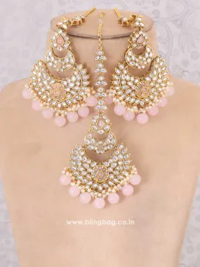 Blush Supriya Maang Tikka Set