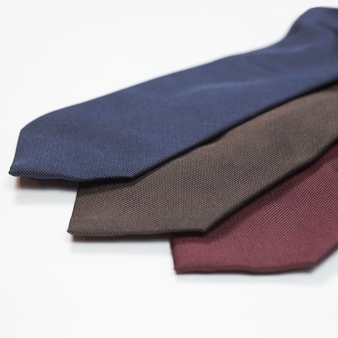 Chocolate brown textured silk tie