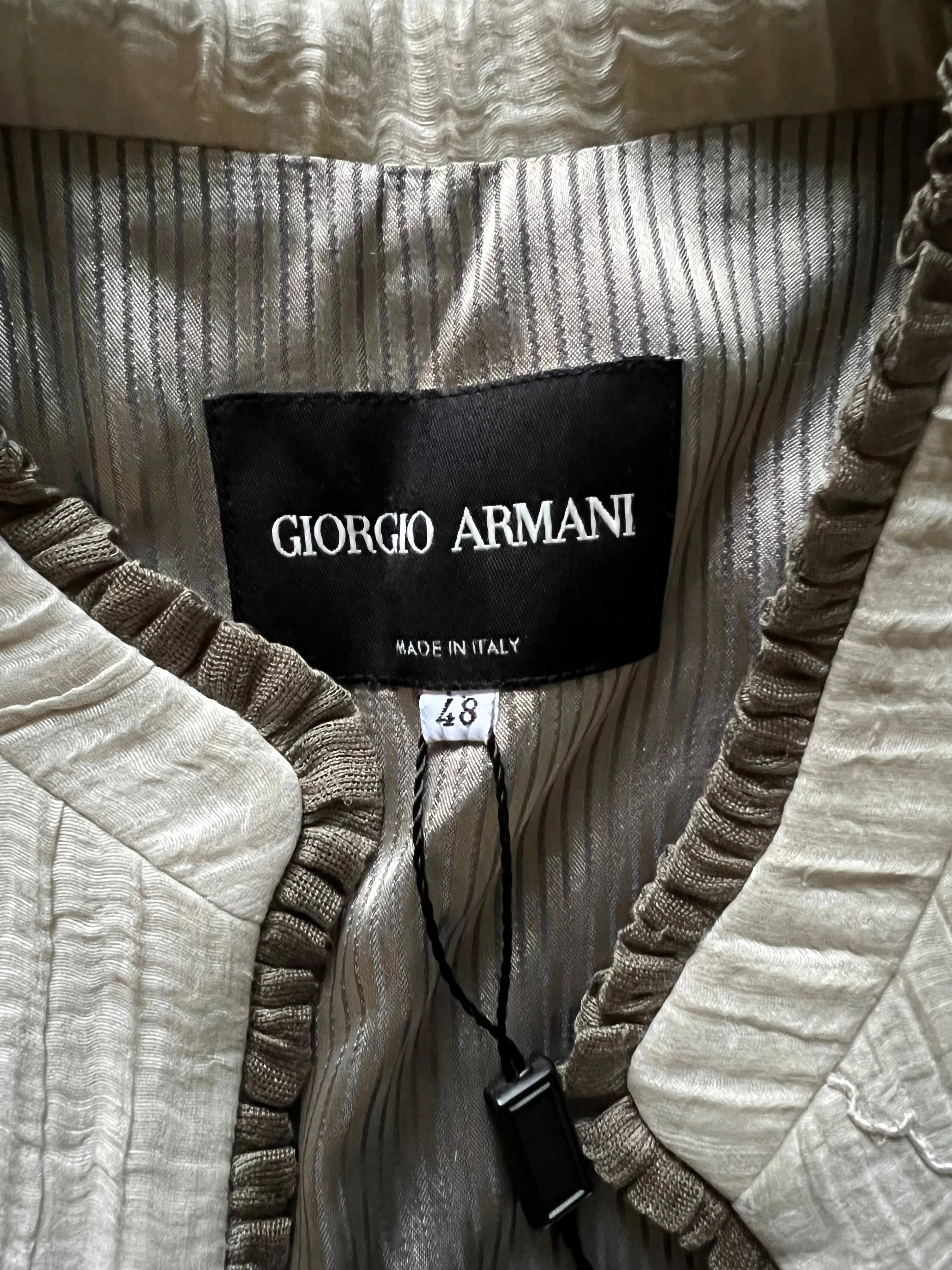 Giorgio Armani Beige Textured Size 48 Jacket